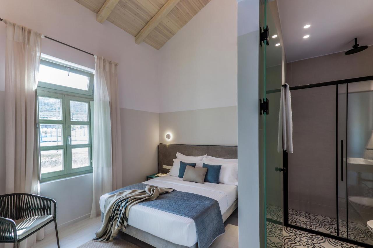 Octavia Rooms Corinto Esterno foto